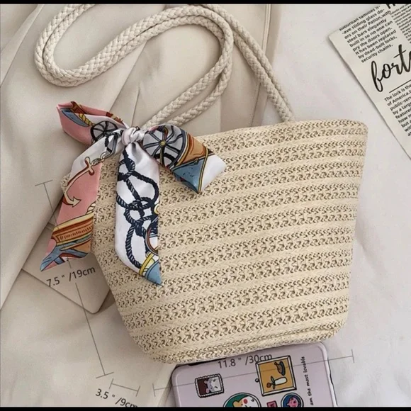 Stellar Designs by Tara Diamond Straw Tote Bag Nautical Satin Ribbon Accent - Picture 3 of 6